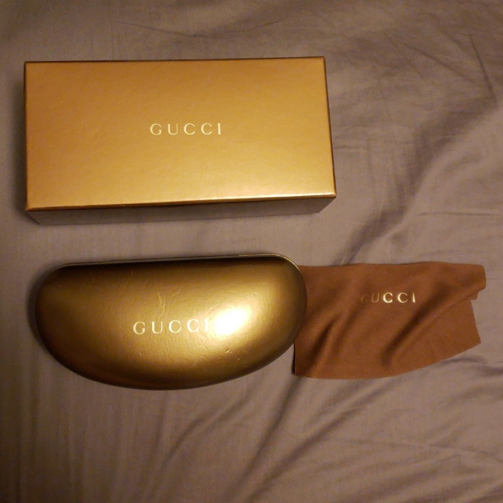 Gucci Sunglasses Case Box with Cleaner Cloth